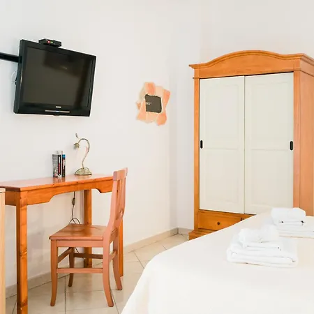 La Marmora Guest house *